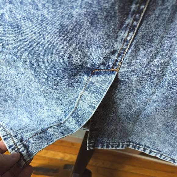 Vintage Acid Wash Denim Skirt in Blue and Gray - Picture 4 of 14